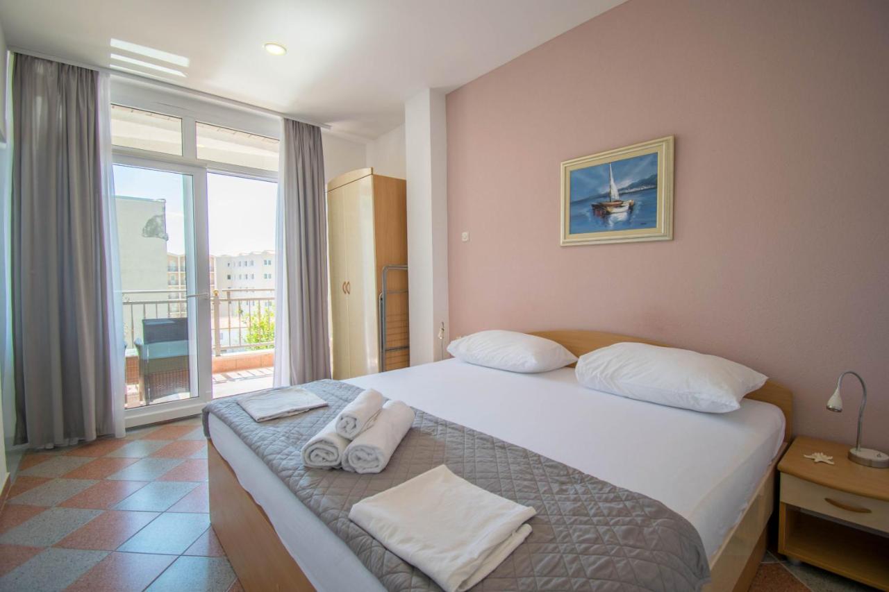 Villa Kameni Dvori Baška Voda Buitenkant foto