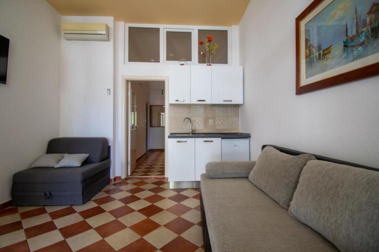Villa Kameni Dvori Baška Voda Buitenkant foto