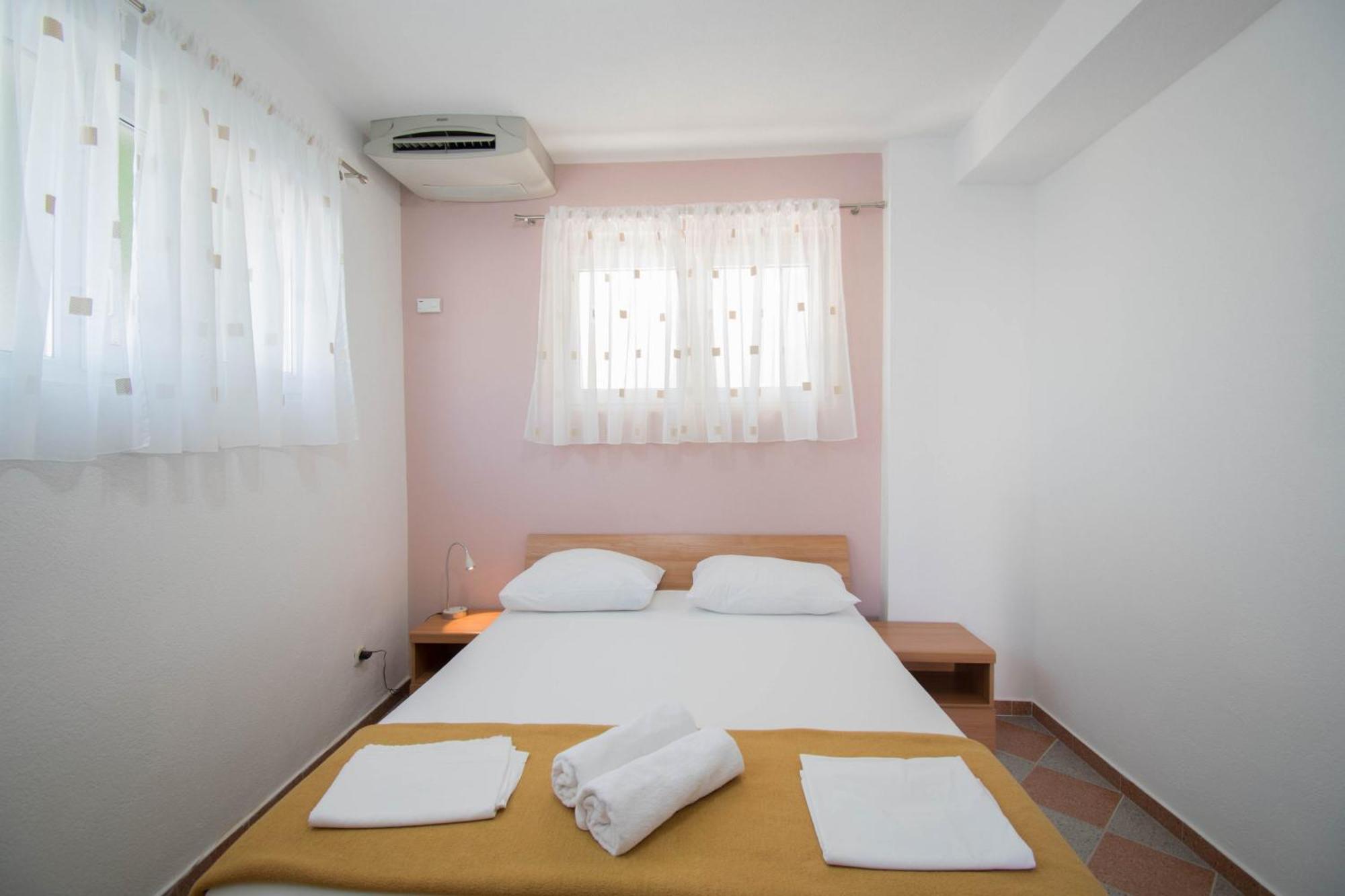 Villa Kameni Dvori Baška Voda Kamer foto